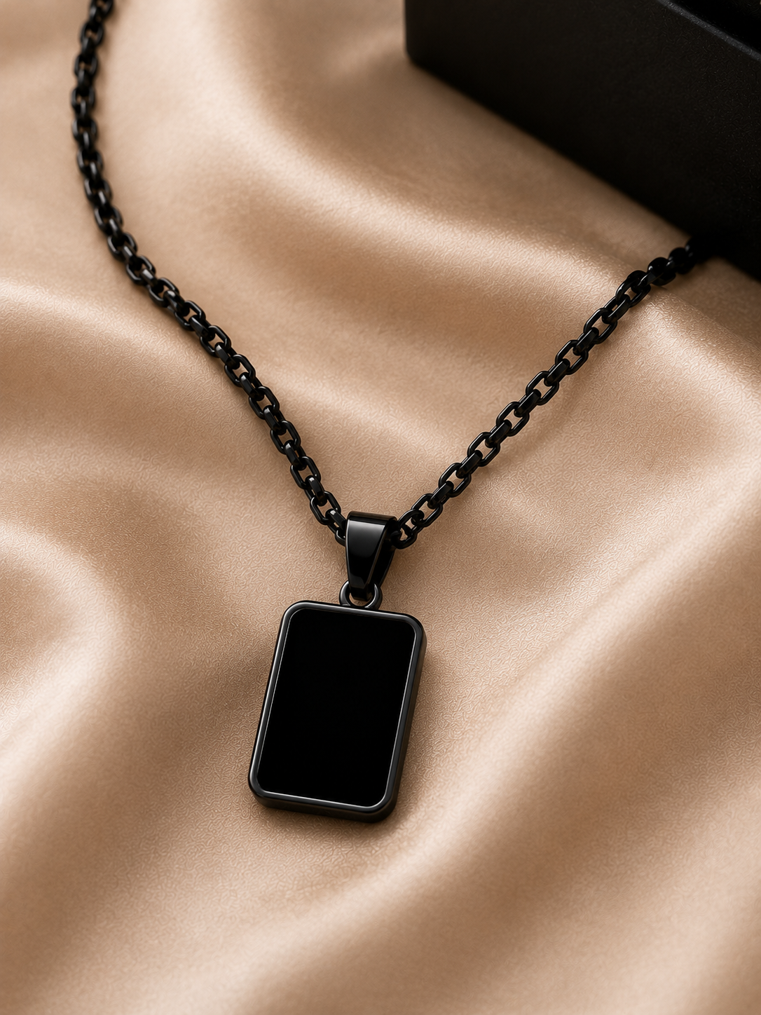 Main Character Gift Set – Watch, Bracelet, Necklace & 3 Rings